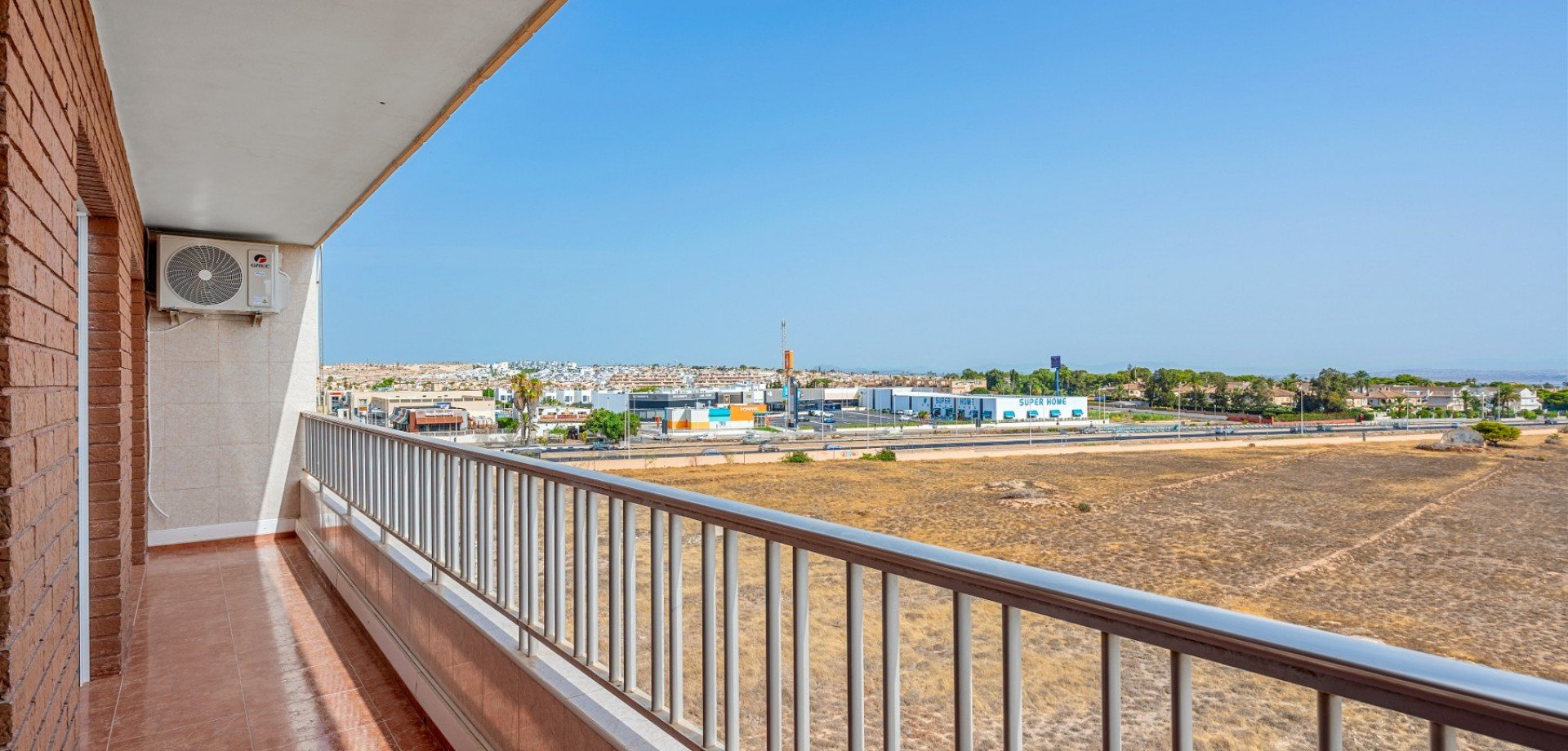 Apartamento en Alicante, España 2 dormitorios, 61 m2 No. 190289