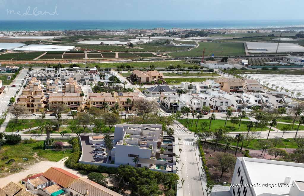 Apartment à Pilar de la Horadada, Alicante, Espagne 3 chambres, 92 m2 No. 191695