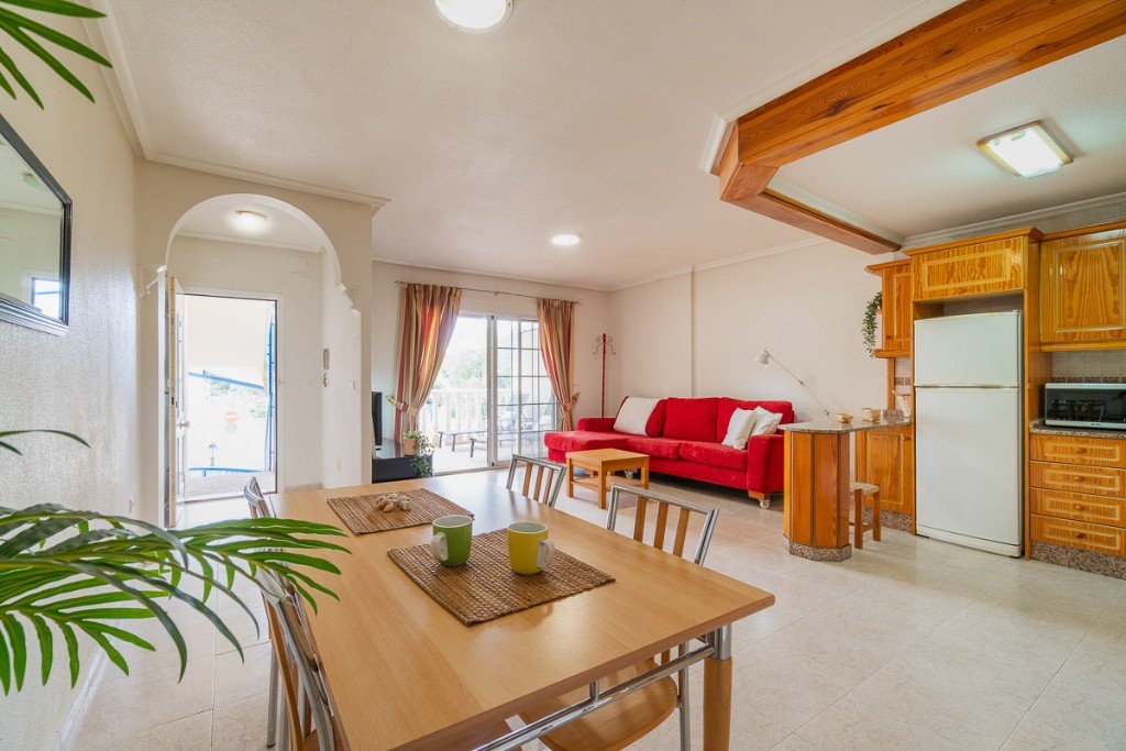 Apartamento en Algorfa, Alicante, España 2 dormitorios, 85 m2 No. 183584