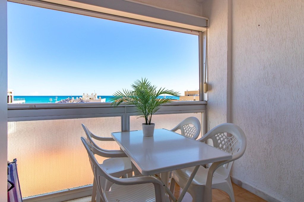 Apartamento en La Mata, Alicante, España 1 dormitorio, 45 m2 No. 183583