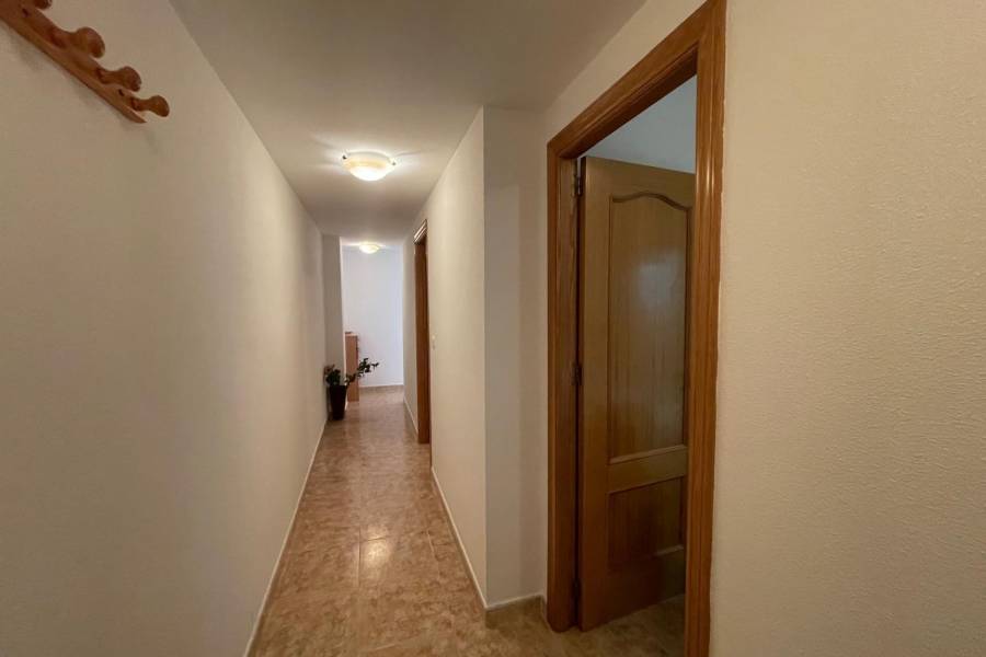 Dzīvoklis Torrevieja, Alicante, Spānijā 3 istabas, 80 m2 Nr. 183588