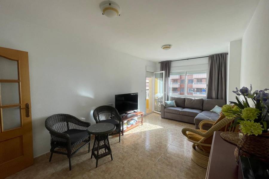 Dzīvoklis Torrevieja, Alicante, Spānijā 3 istabas, 80 m2 Nr. 183588