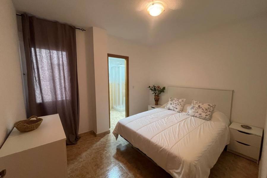 Dzīvoklis Torrevieja, Alicante, Spānijā 3 istabas, 80 m2 Nr. 183588
