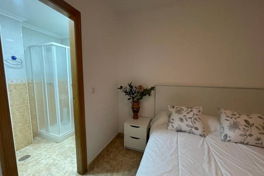 Dzīvoklis Torrevieja, Alicante, Spānijā 3 istabas, 80 m2 Nr. 183588