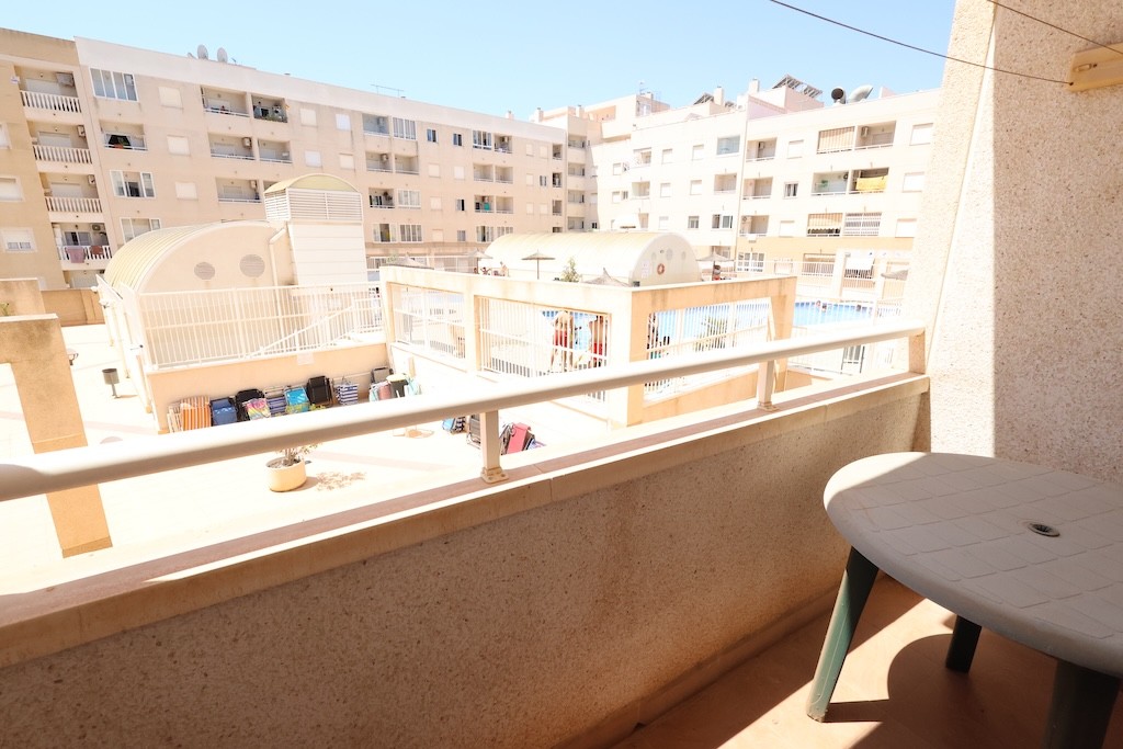 Wohnung in Torrevieja, Alicante, Spanien 2 Schlafzimmer,  Nr. 183585