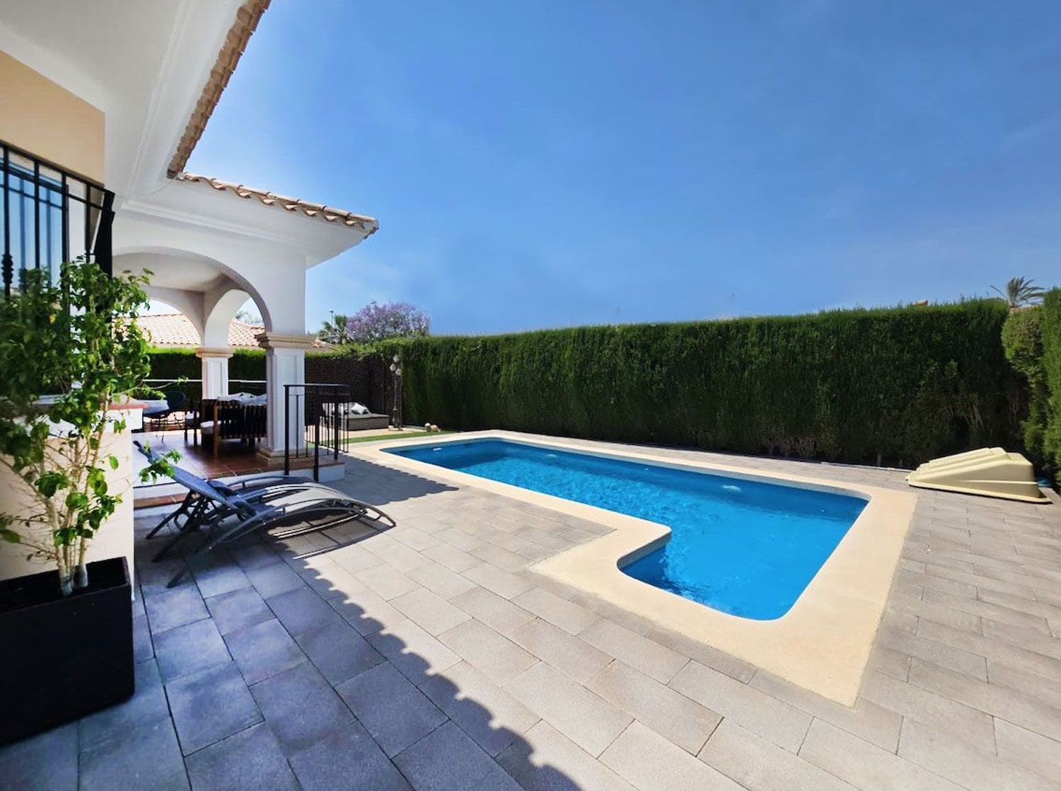 Villa à Alicante, Espagne 4 chambres, 140 m2 No. 194756
