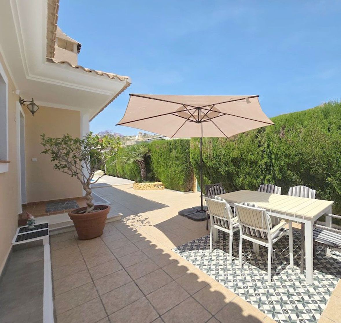 Villa à Alicante, Espagne 4 chambres, 140 m2 No. 194756