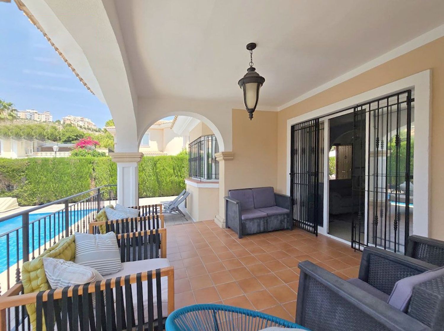 Villa à Alicante, Espagne 4 chambres, 140 m2 No. 194756