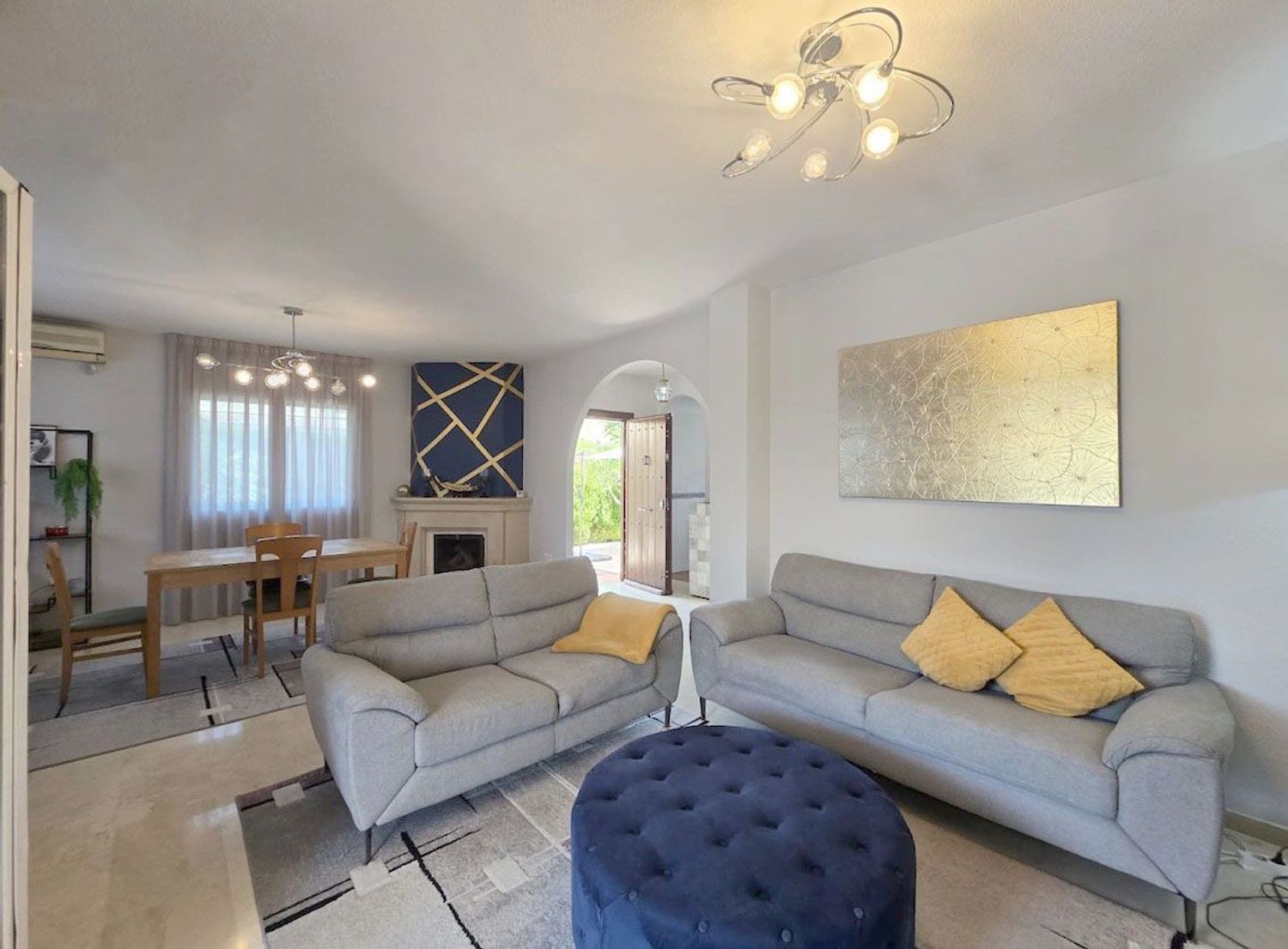 Villa à Alicante, Espagne 4 chambres, 140 m2 No. 194756