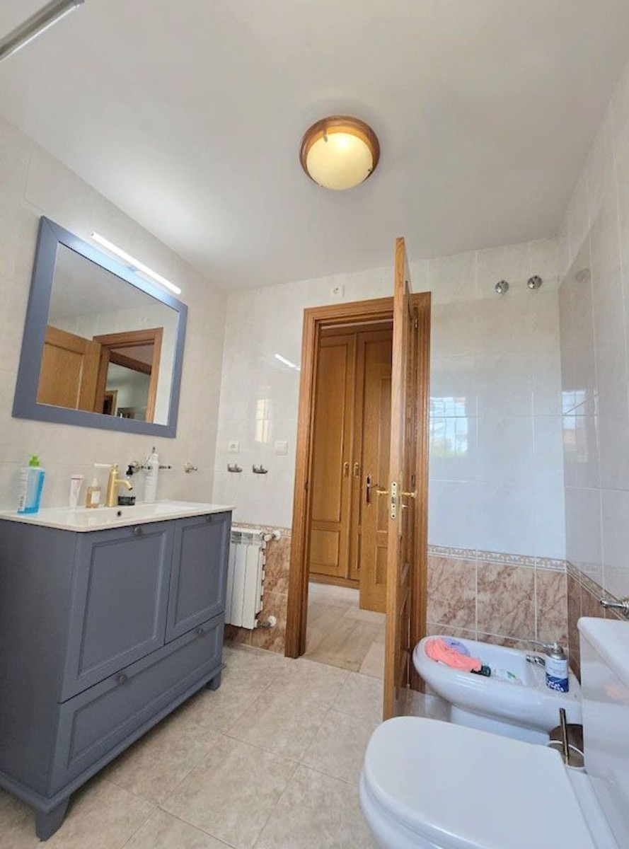 Villa à Alicante, Espagne 4 chambres, 140 m2 No. 194756
