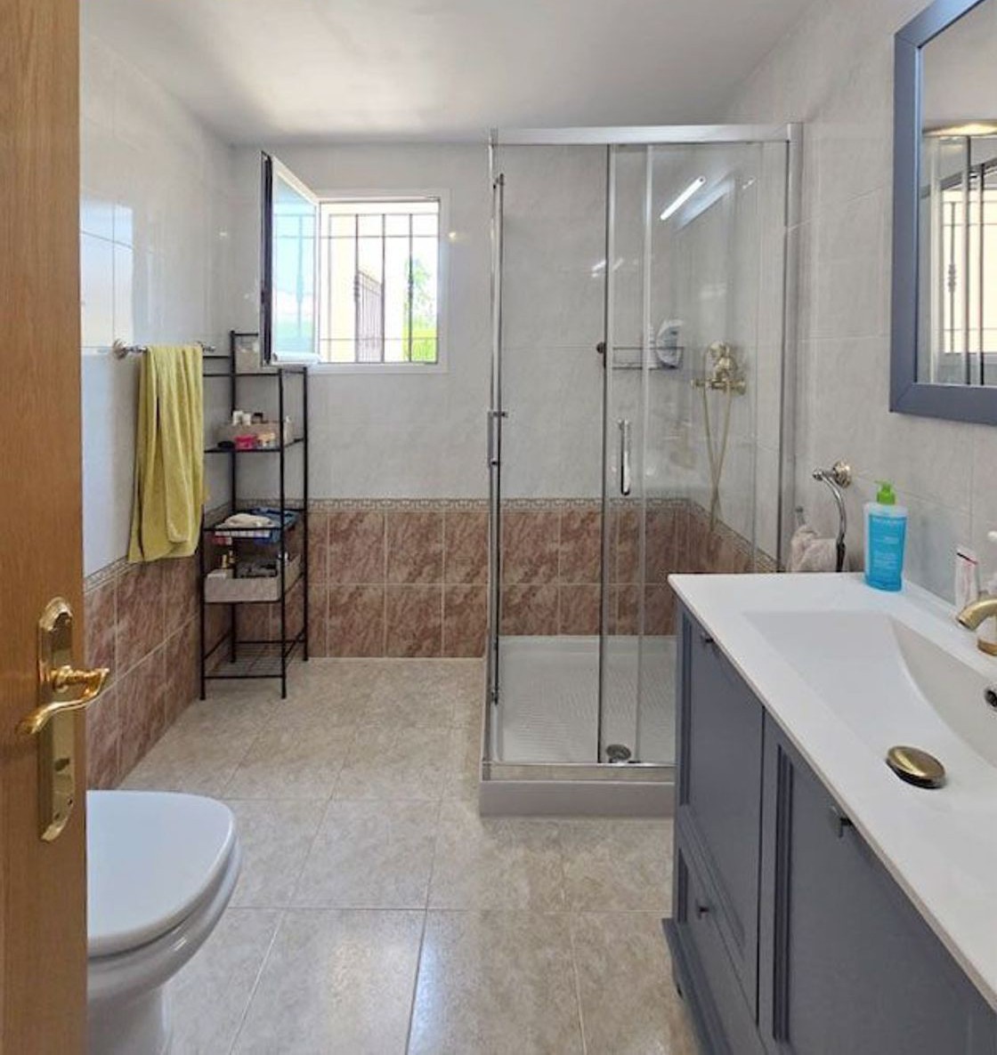 Villa à Alicante, Espagne 4 chambres, 140 m2 No. 194756