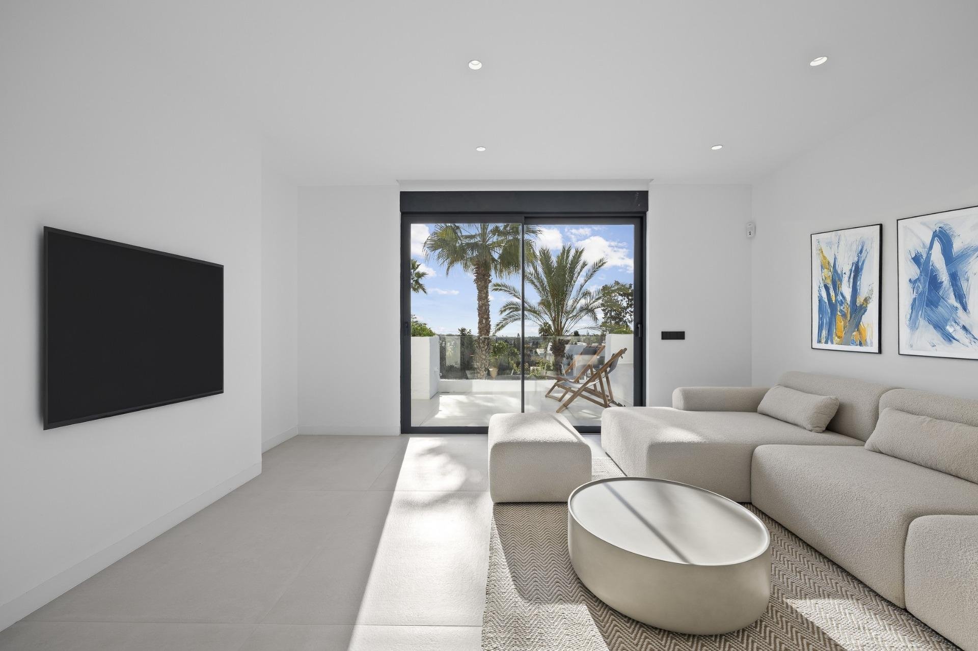 Takvåning i Estepona, Malaga, Spanien 3 sovrum, 185 kvm. Nr. 169831