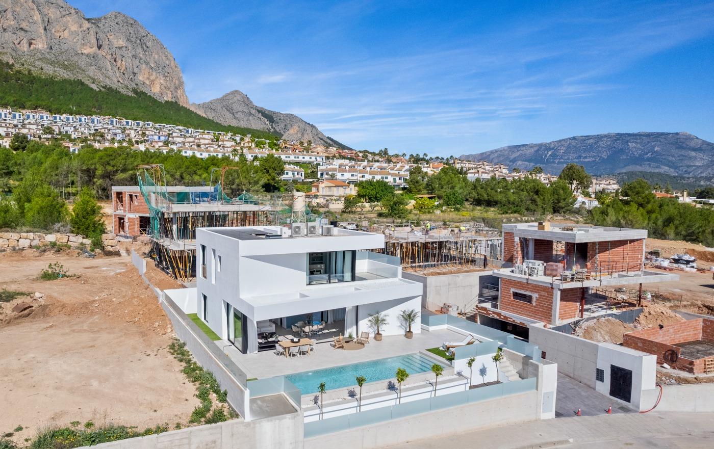 Villa in Polop, Alicante, Spain 3 bedrooms, 306 sq.m. No. 141742