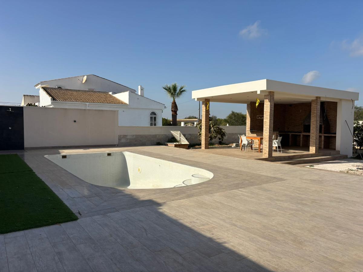 Villa i Torrevieja, Alicante, Spanien 2 sovrum, 75 kvm. Nr. 149147
