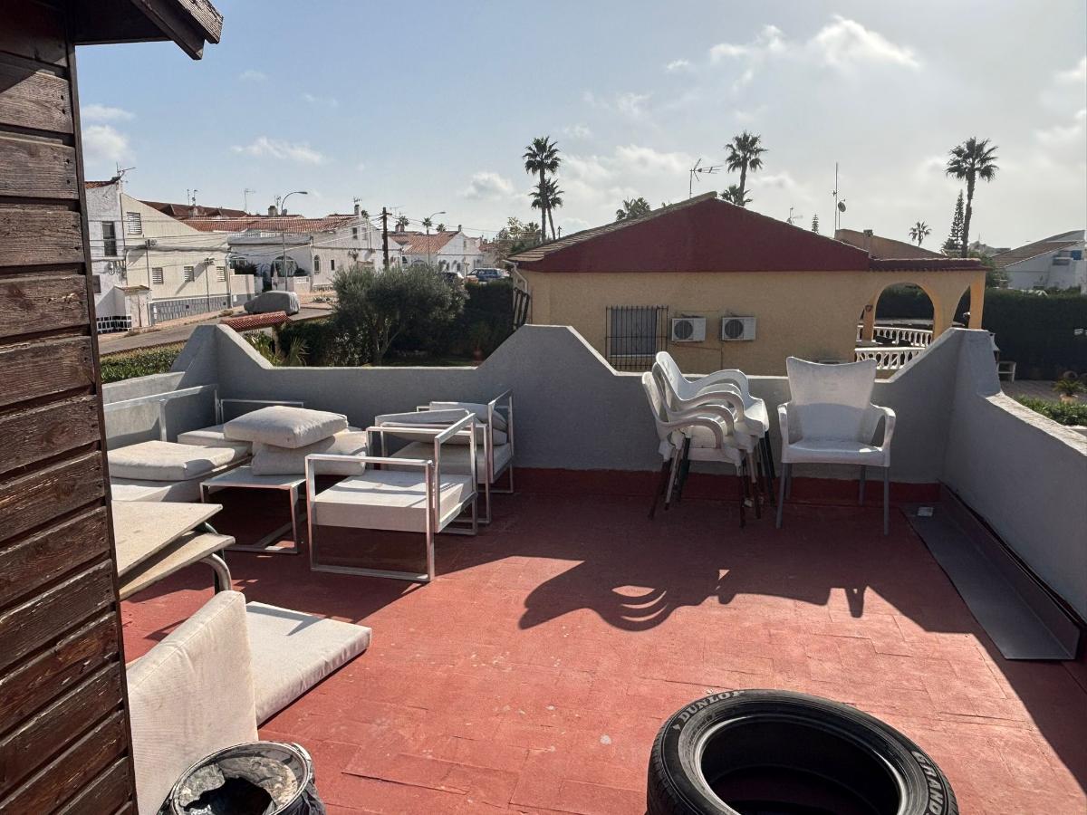 Villa i Torrevieja, Alicante, Spanien 2 sovrum, 75 kvm. Nr. 149147