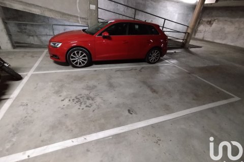 Parkings Girona, Spānijā 8 m2 Nr. 185835