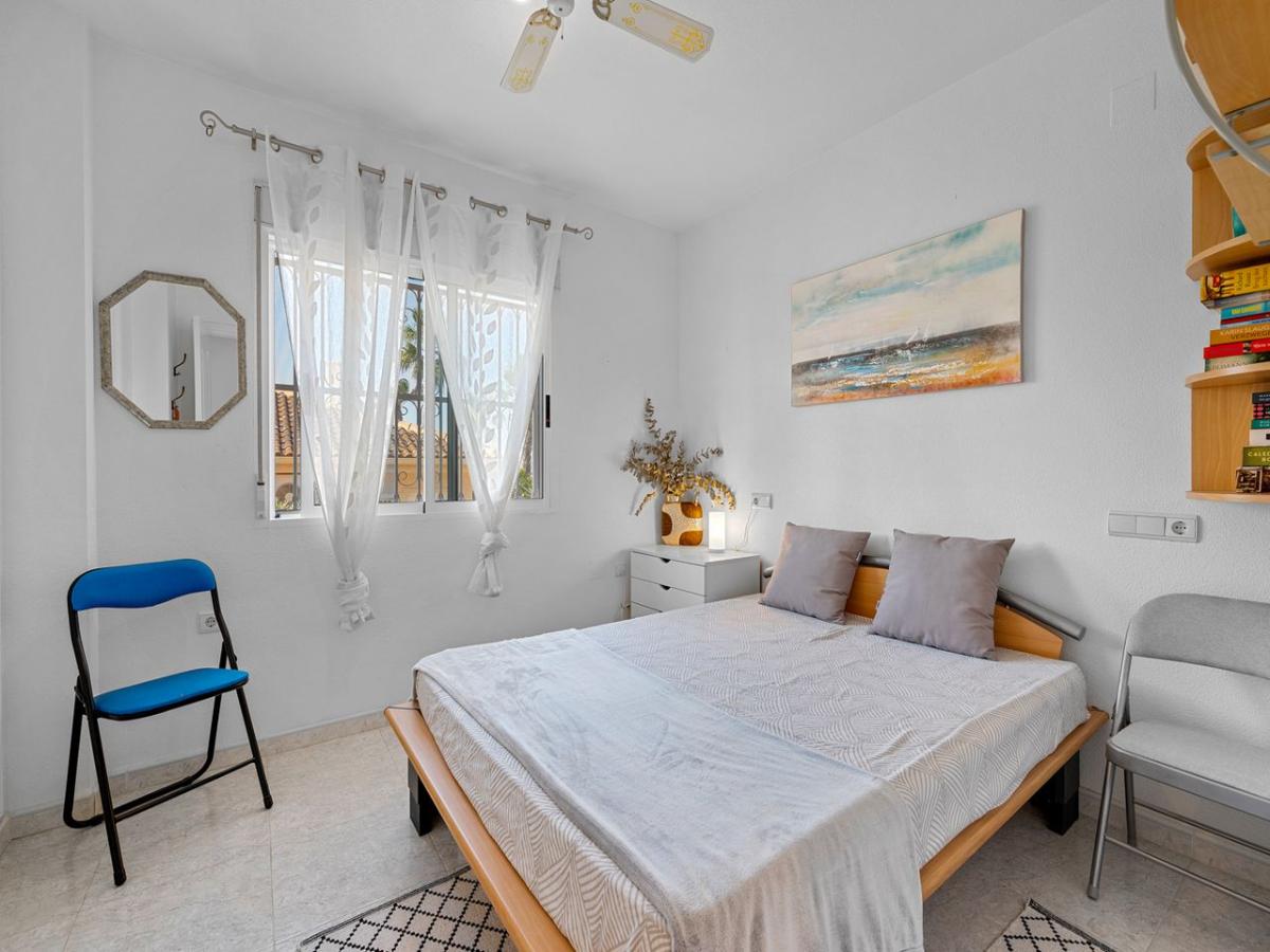 Villa i Rojales, Alicante, Spanien 4 sovrum, 180 kvm. Nr. 148946