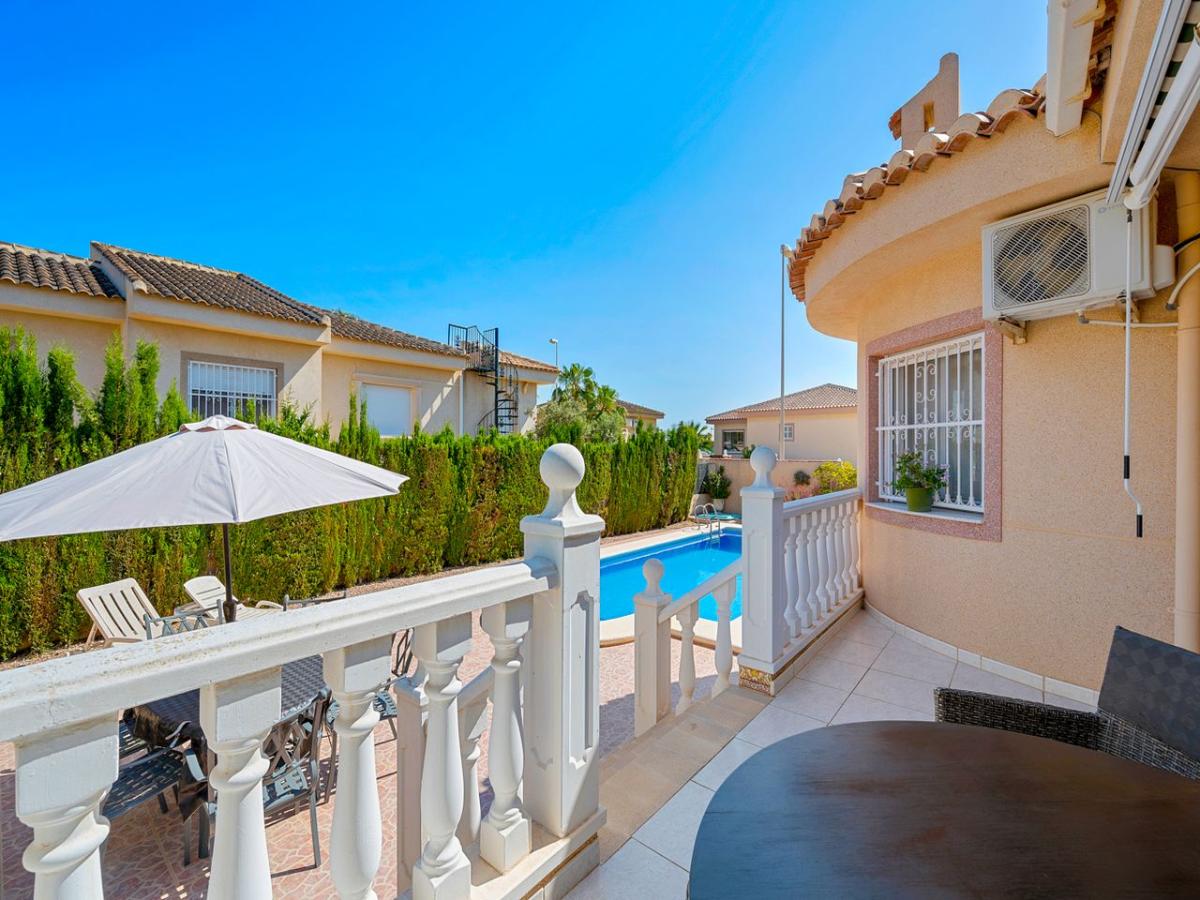 Villa i Rojales, Alicante, Spanien 4 sovrum, 180 kvm. Nr. 148946