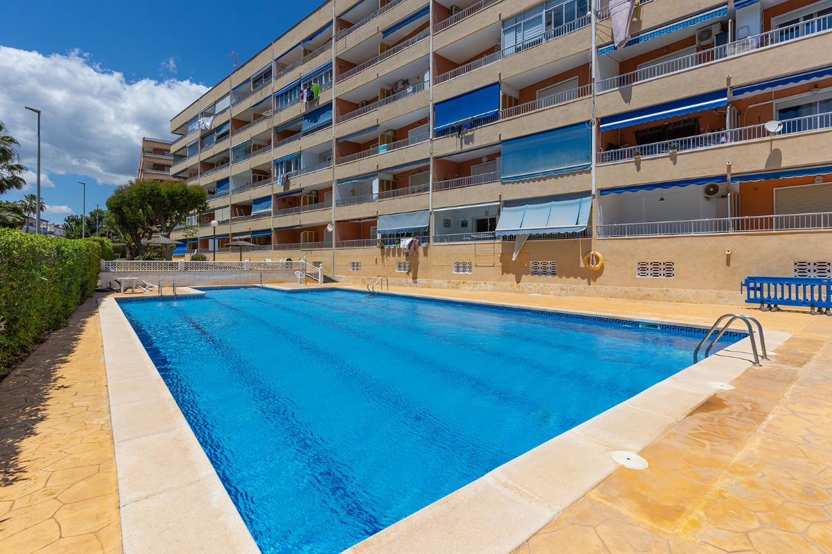 Appartamento a Torrevieja, Alicante, Spagna 3 camere da letto, 110 mq. N° 148945