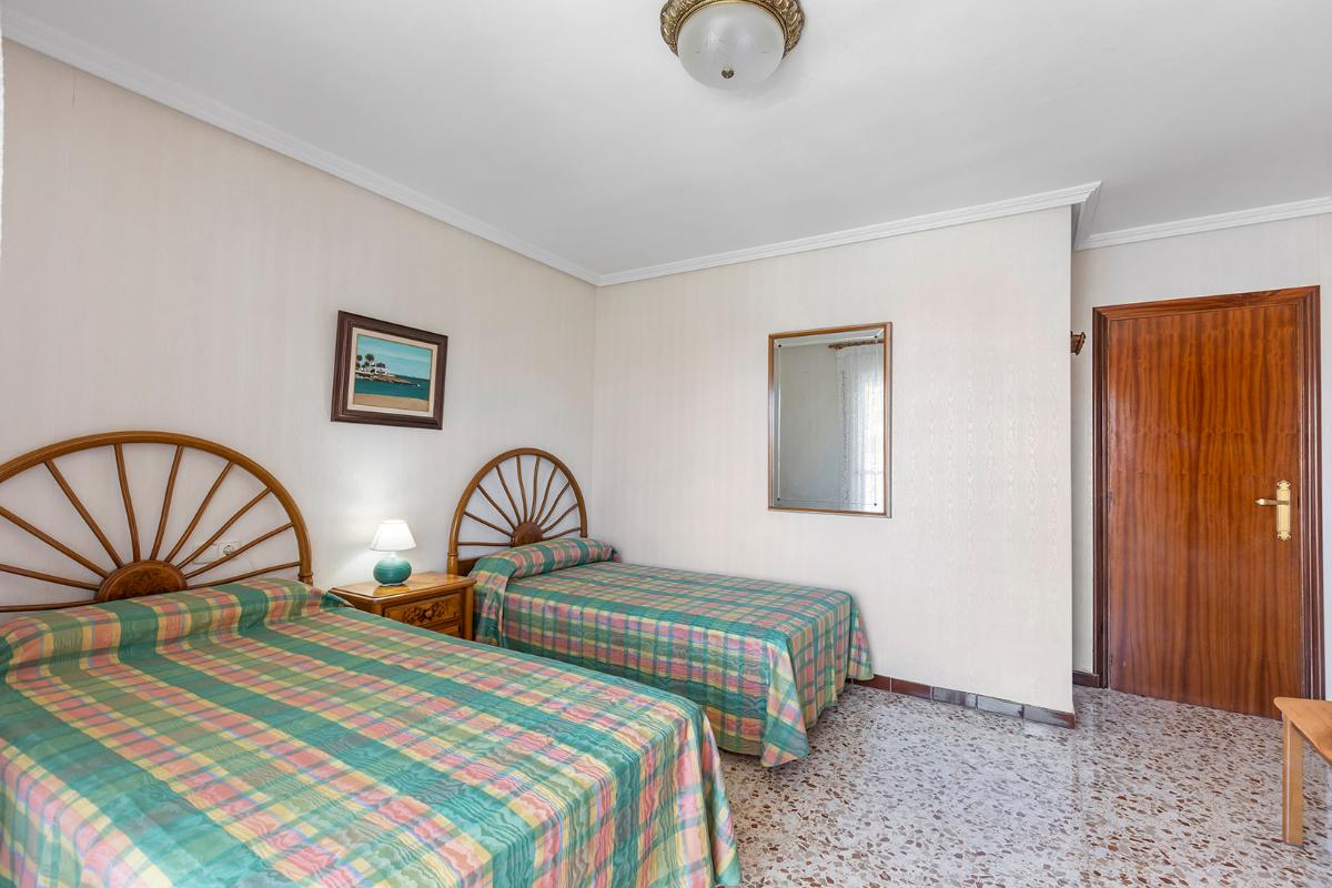 Appartamento a Torrevieja, Alicante, Spagna 3 camere da letto, 110 mq. N° 148945