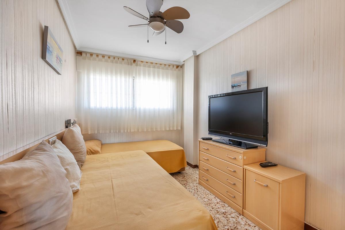 Appartamento a Torrevieja, Alicante, Spagna 3 camere da letto, 110 mq. N° 148945