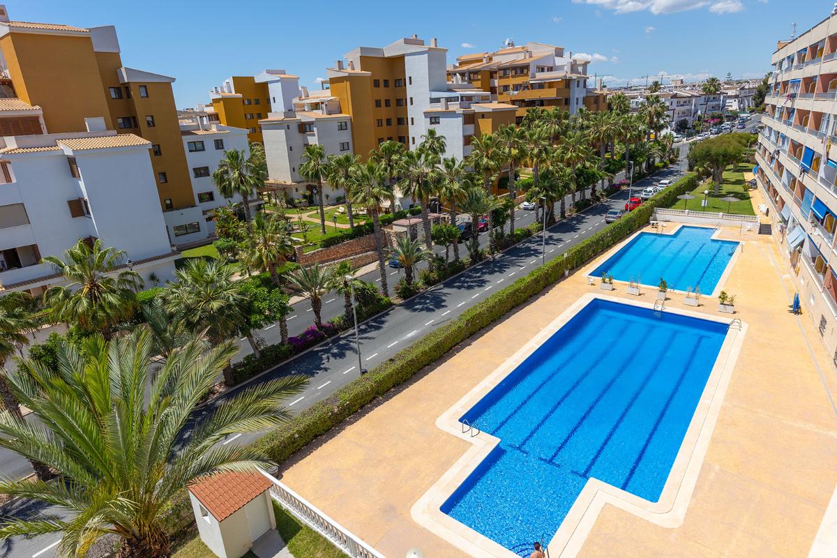 Appartamento a Torrevieja, Alicante, Spagna 3 camere da letto, 110 mq. N° 148945