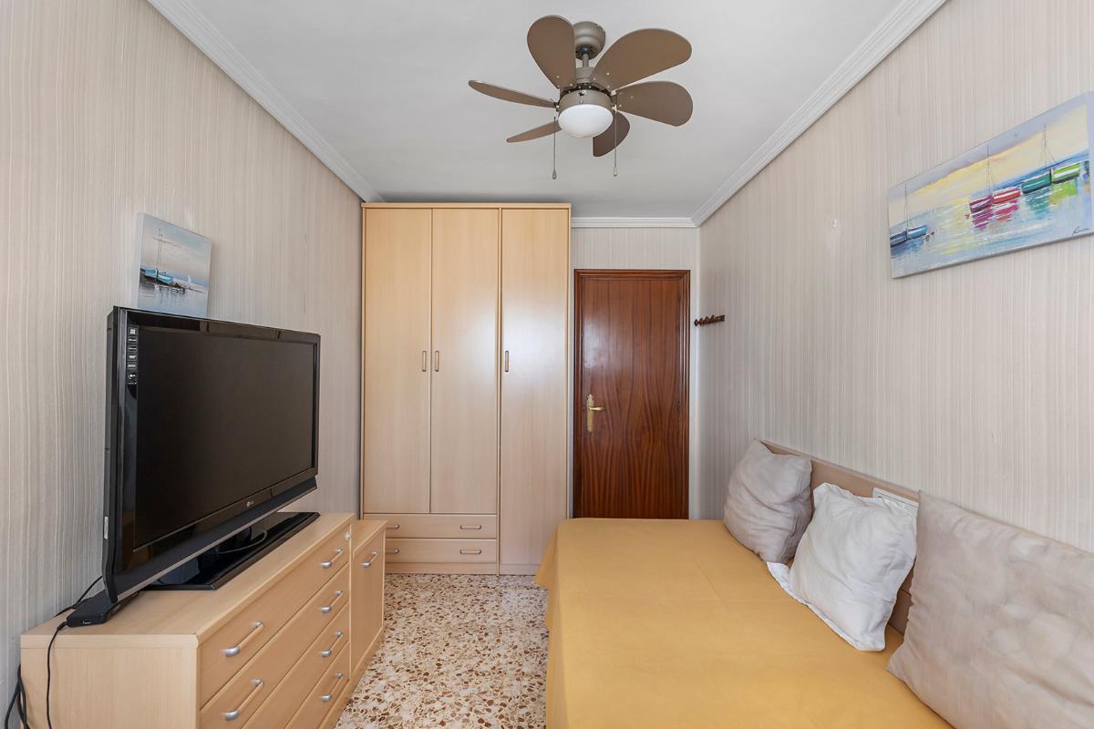 Appartamento a Torrevieja, Alicante, Spagna 3 camere da letto, 110 mq. N° 148945