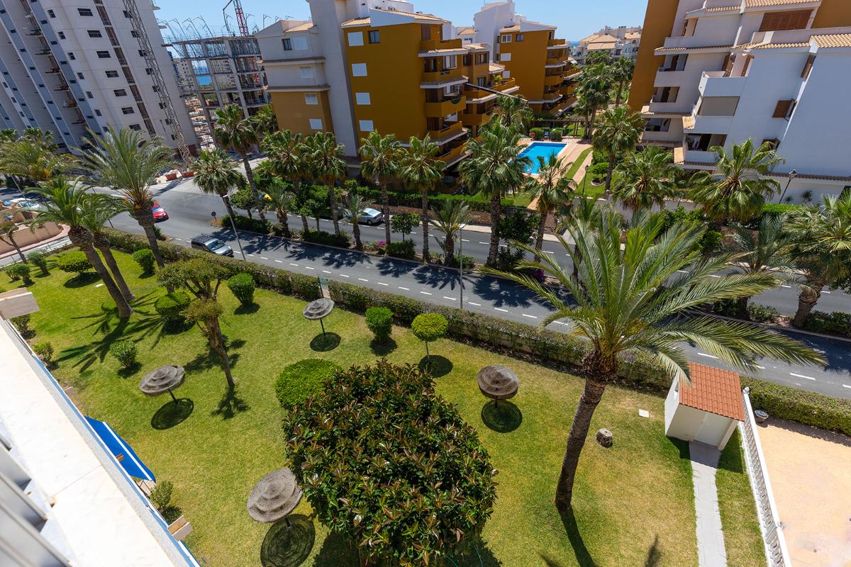 Appartamento a Torrevieja, Alicante, Spagna 3 camere da letto, 110 mq. N° 148945