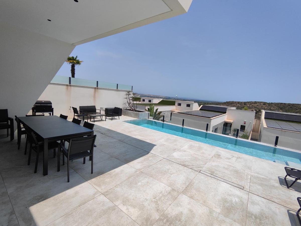 Huvila Ciudad Quesada, Alicante, Espanja 4 makuuhuonetta, 236 m2 No. 148944