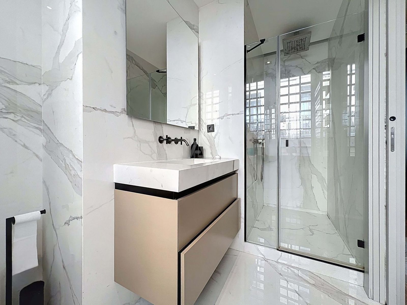 Apartament w Barcelona, Hiszpania 2 sypialnie, 103 mkw. nr 179334
