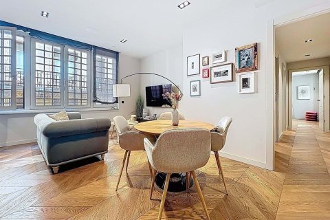 Huoneisto Barcelona, Espanja 2 makuuhuonetta, 103 m2 No. 179334