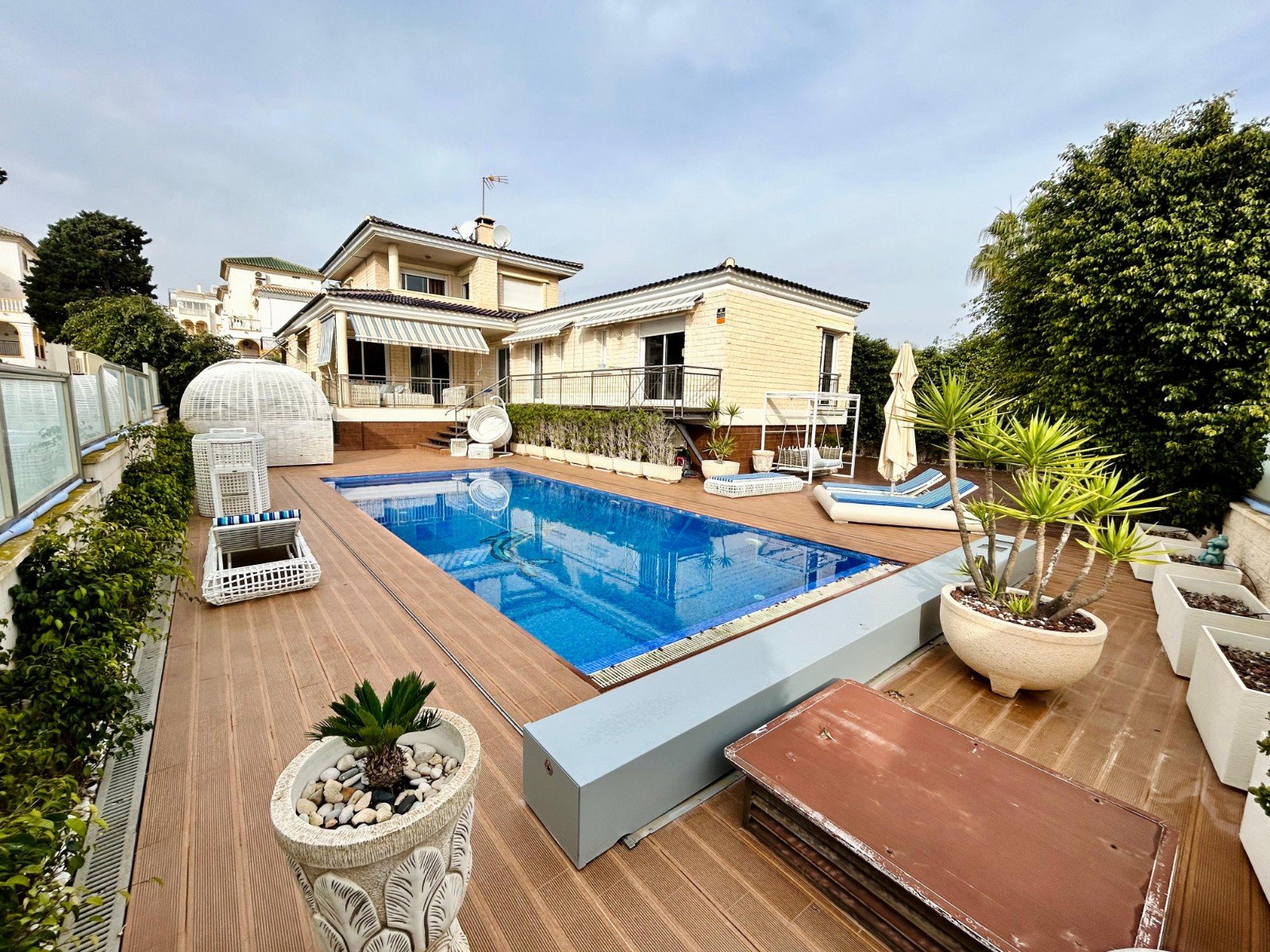 Villa Torrevieja, Alicante, Spānijā 5 istabas, 469 m2 Nr. 138958