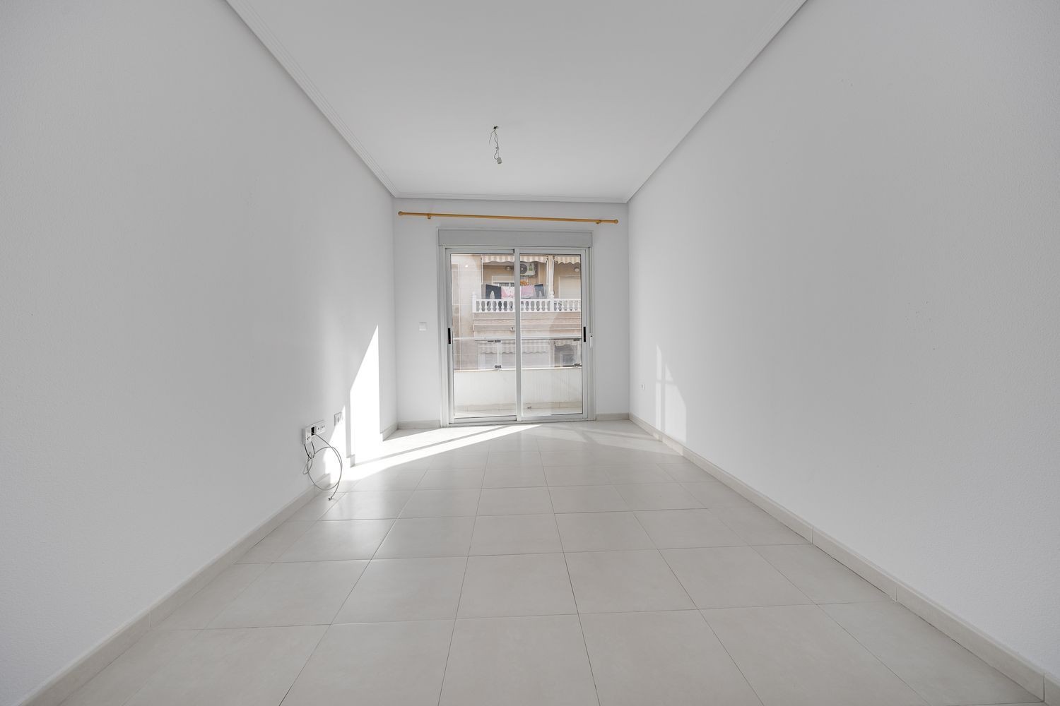 Apartment à Torrevieja, Alicante, Espagne 3 chambres, 92 m2 No. 183416