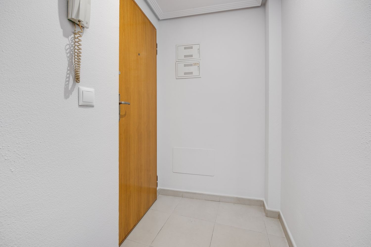 Apartment à Torrevieja, Alicante, Espagne 3 chambres, 92 m2 No. 183416