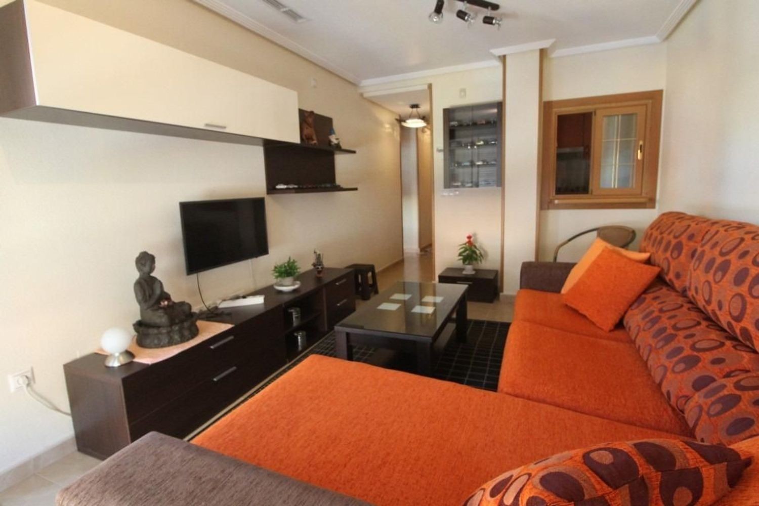 Apartment à Torrevieja, Alicante, Espagne 2 chambres, 75 m2 No. 183415