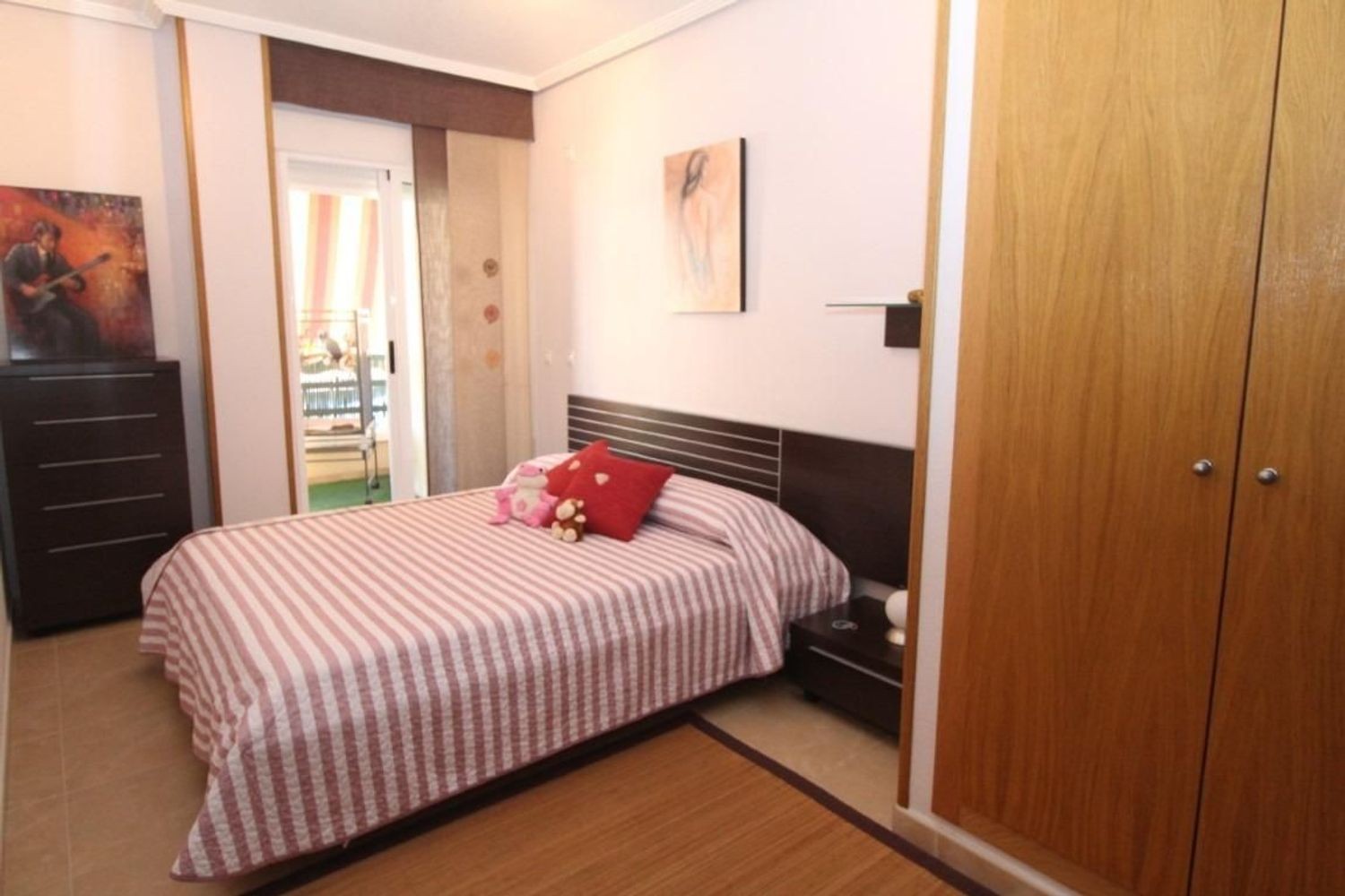 Apartment à Torrevieja, Alicante, Espagne 2 chambres, 75 m2 No. 183415