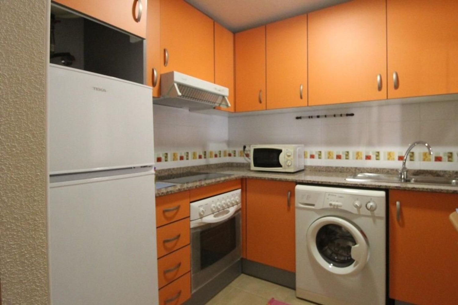 Apartment à Torrevieja, Alicante, Espagne 2 chambres, 75 m2 No. 183415