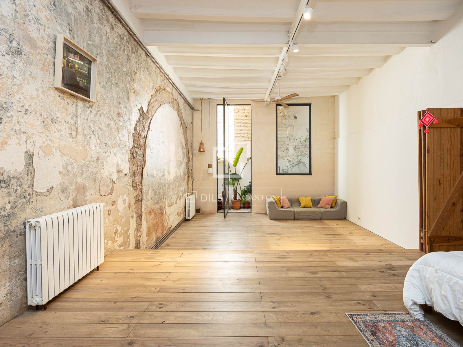 Apartment à Barcelona, Espagne 1 chambre, 163 m2 No. 166786