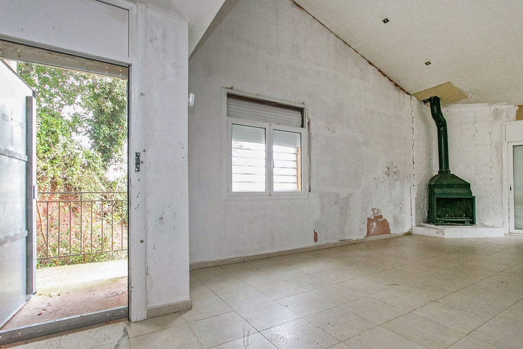Talo Vacarisses, Barcelona, Espanja 3 makuuhuonetta, 224 m2 No. 167151