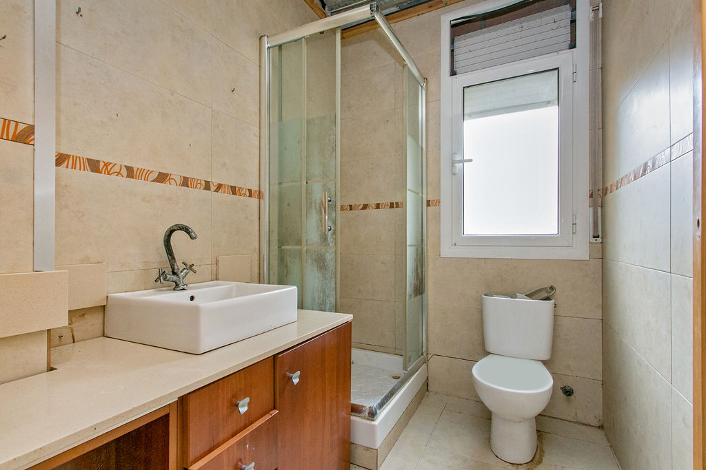 Talo Vacarisses, Barcelona, Espanja 3 makuuhuonetta, 224 m2 No. 167151