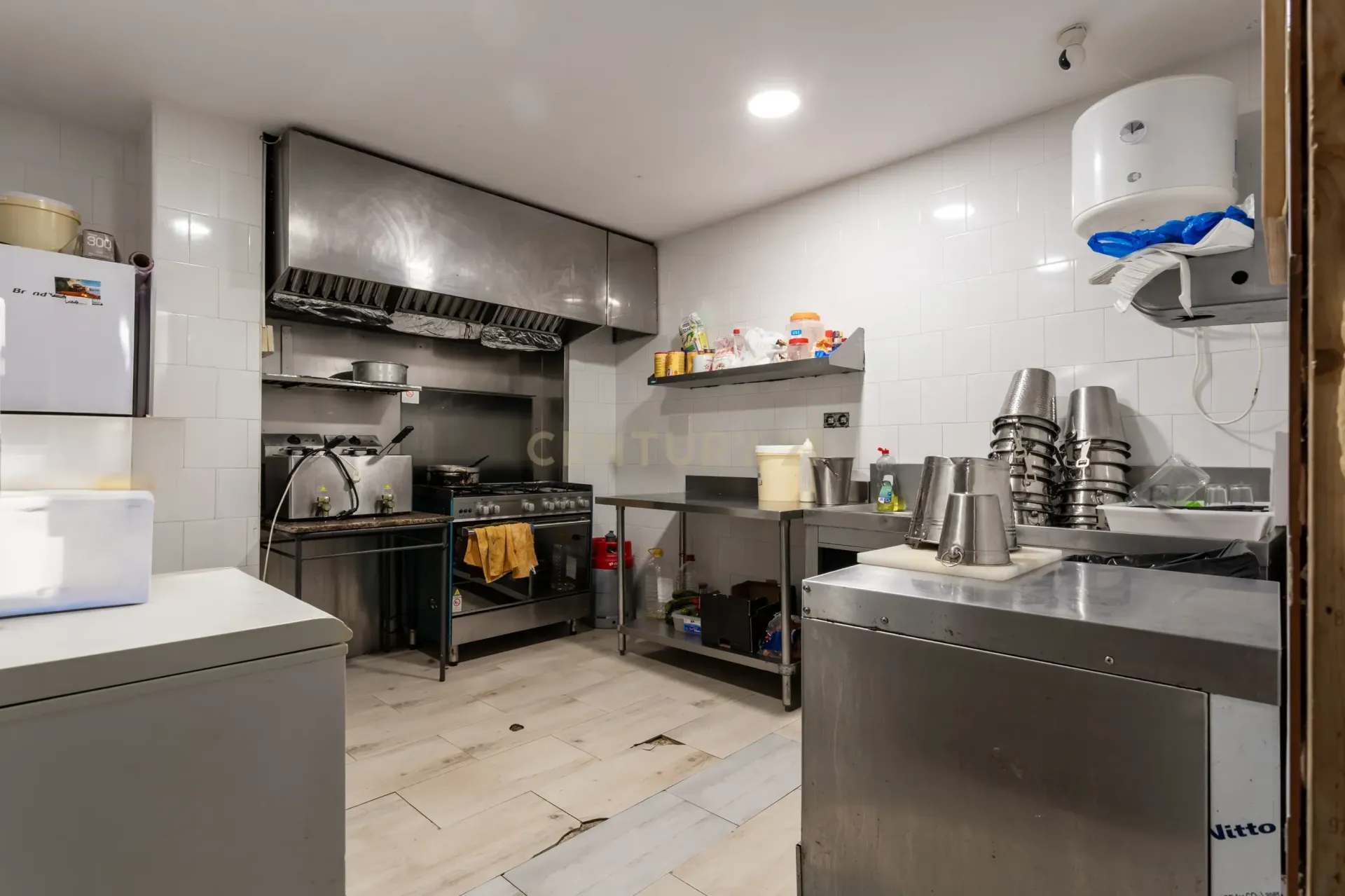 Commercial property in Barcelona, Spain 116 sq.m. No. 167153