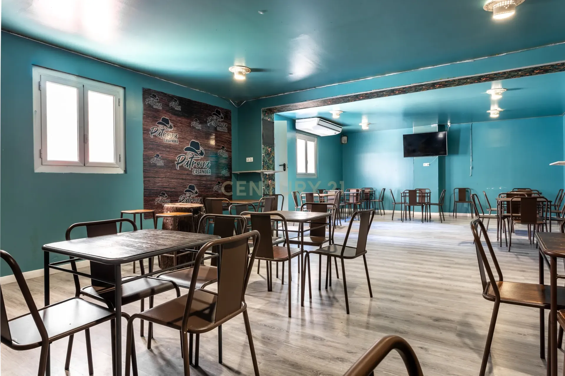 Commercial property in Barcelona, Spain 116 sq.m. No. 167153