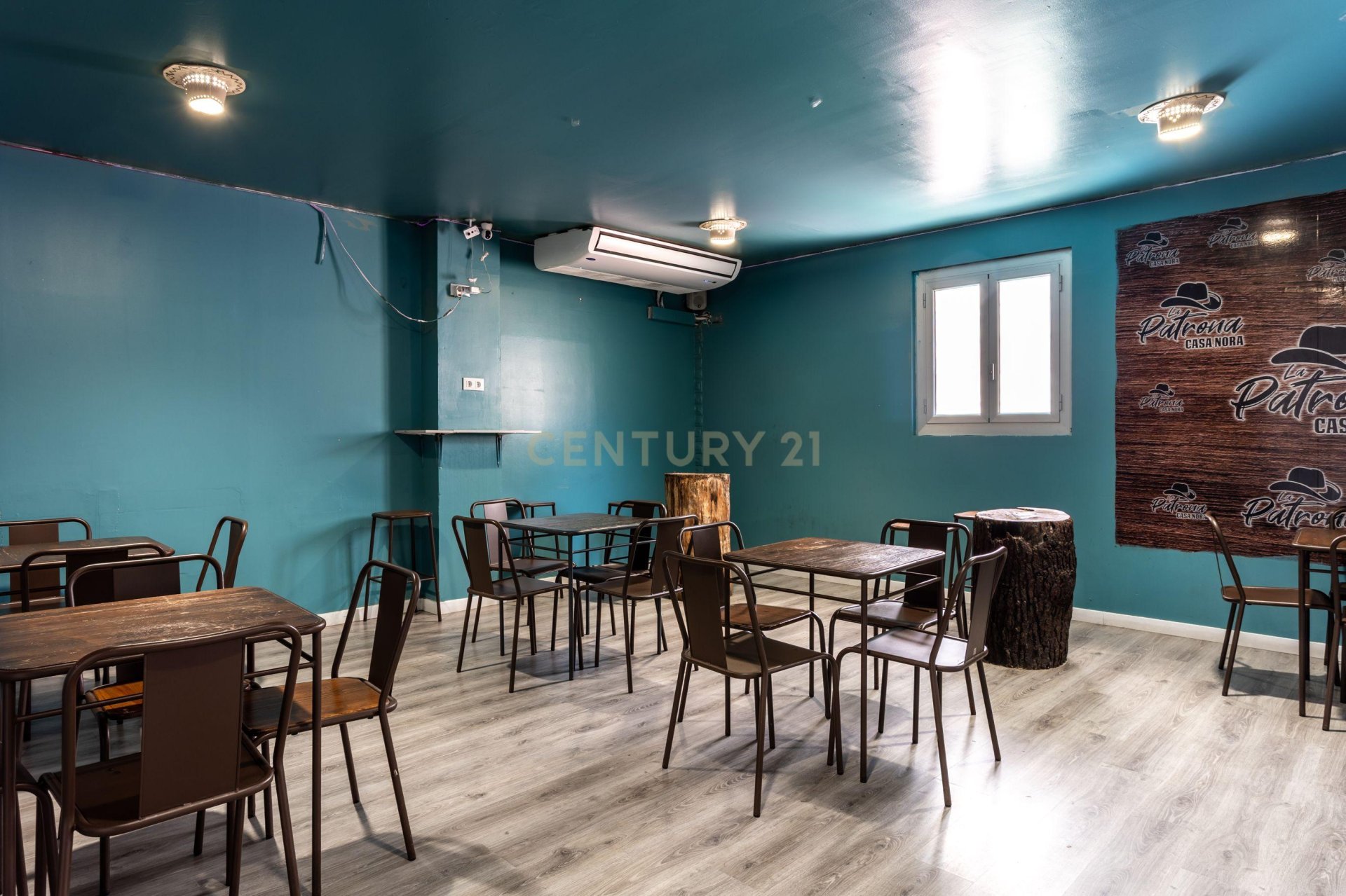Commercial property in Barcelona, Spain 116 sq.m. No. 167153