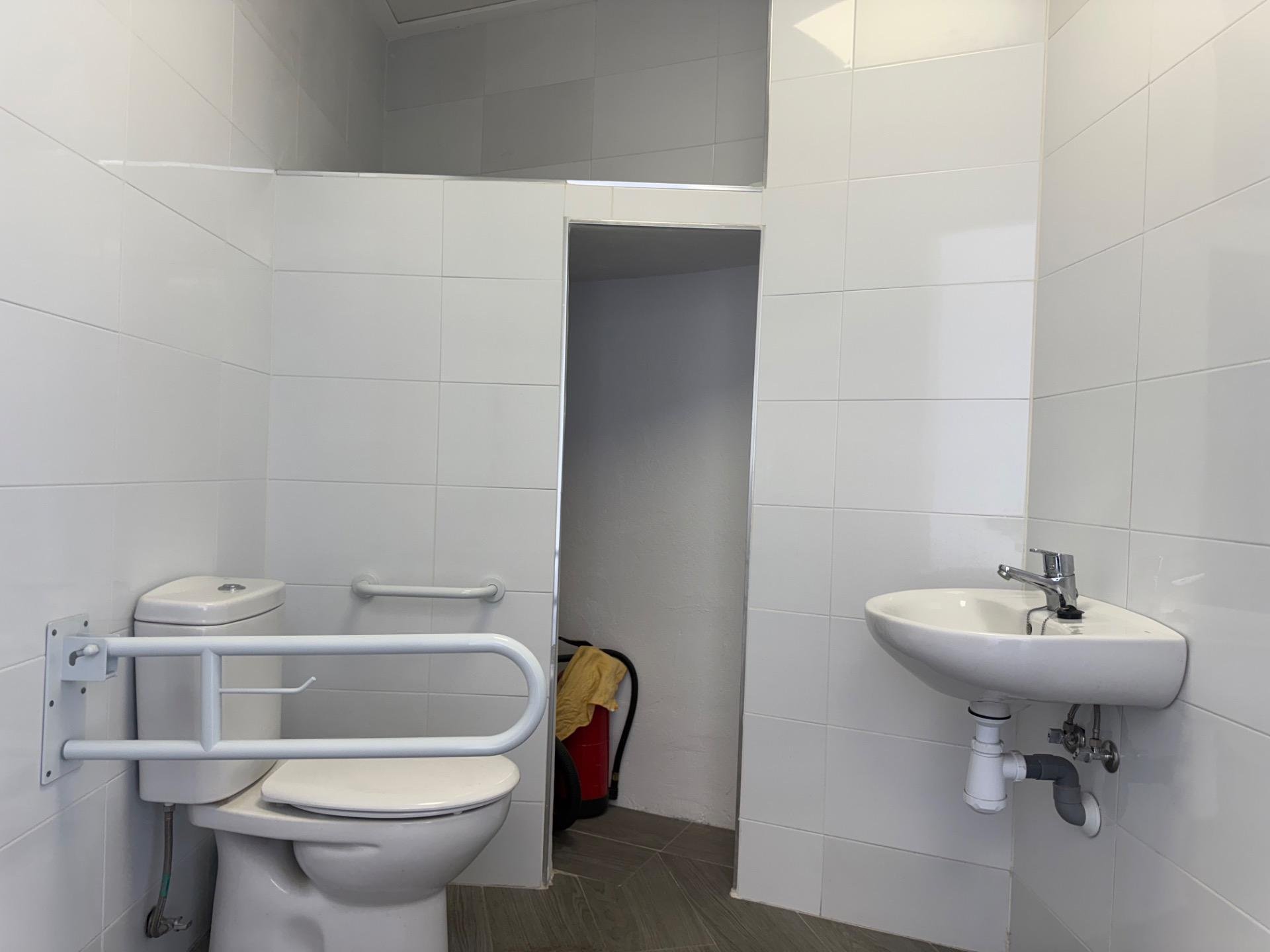 Ofiss Torrevieja, Alicante, Spānijā 50 m2 Nr. 155359