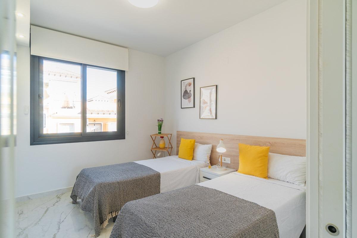 Apartment à Alicante, Espagne 2 chambres, 76 m2 No. 155358