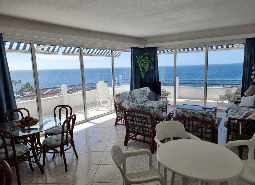 Apartamento en Tenerife, España 2 dormitorios, 86 m2 No. 195210