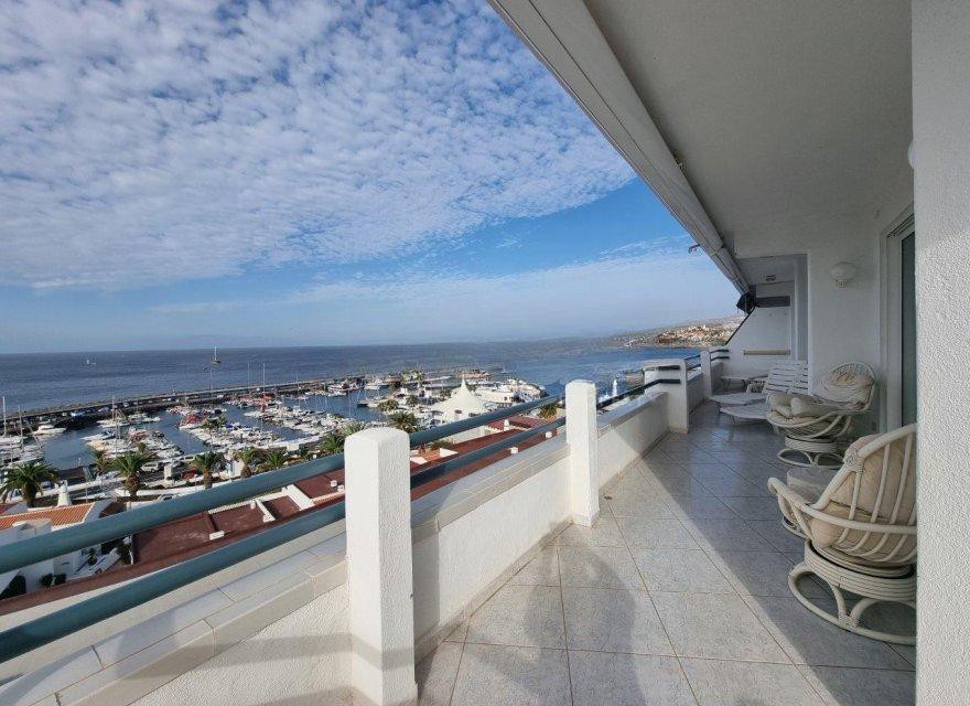 Apartamento en Tenerife, España 2 dormitorios, 86 m2 No. 195210