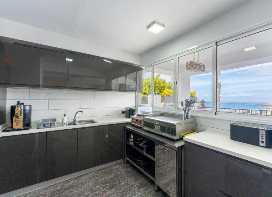 Huvila Tenerife, Espanja 7 makuuhuonetta, 373 m2 No. 195209