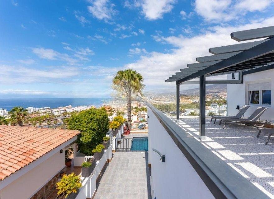 Huvila Tenerife, Espanja 7 makuuhuonetta, 373 m2 No. 195209