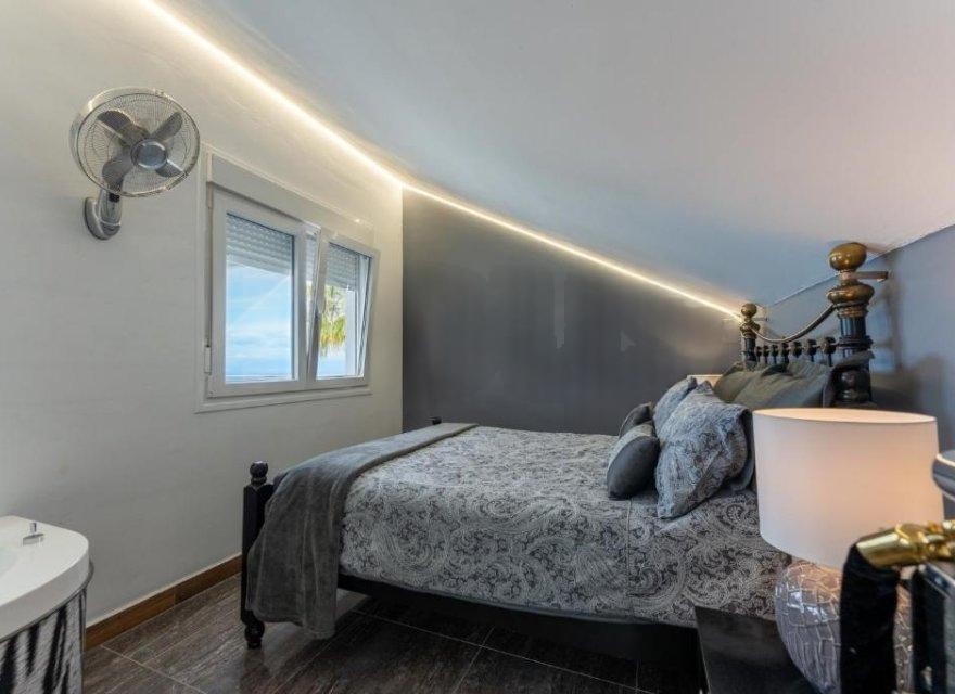 Huvila Tenerife, Espanja 7 makuuhuonetta, 373 m2 No. 195209